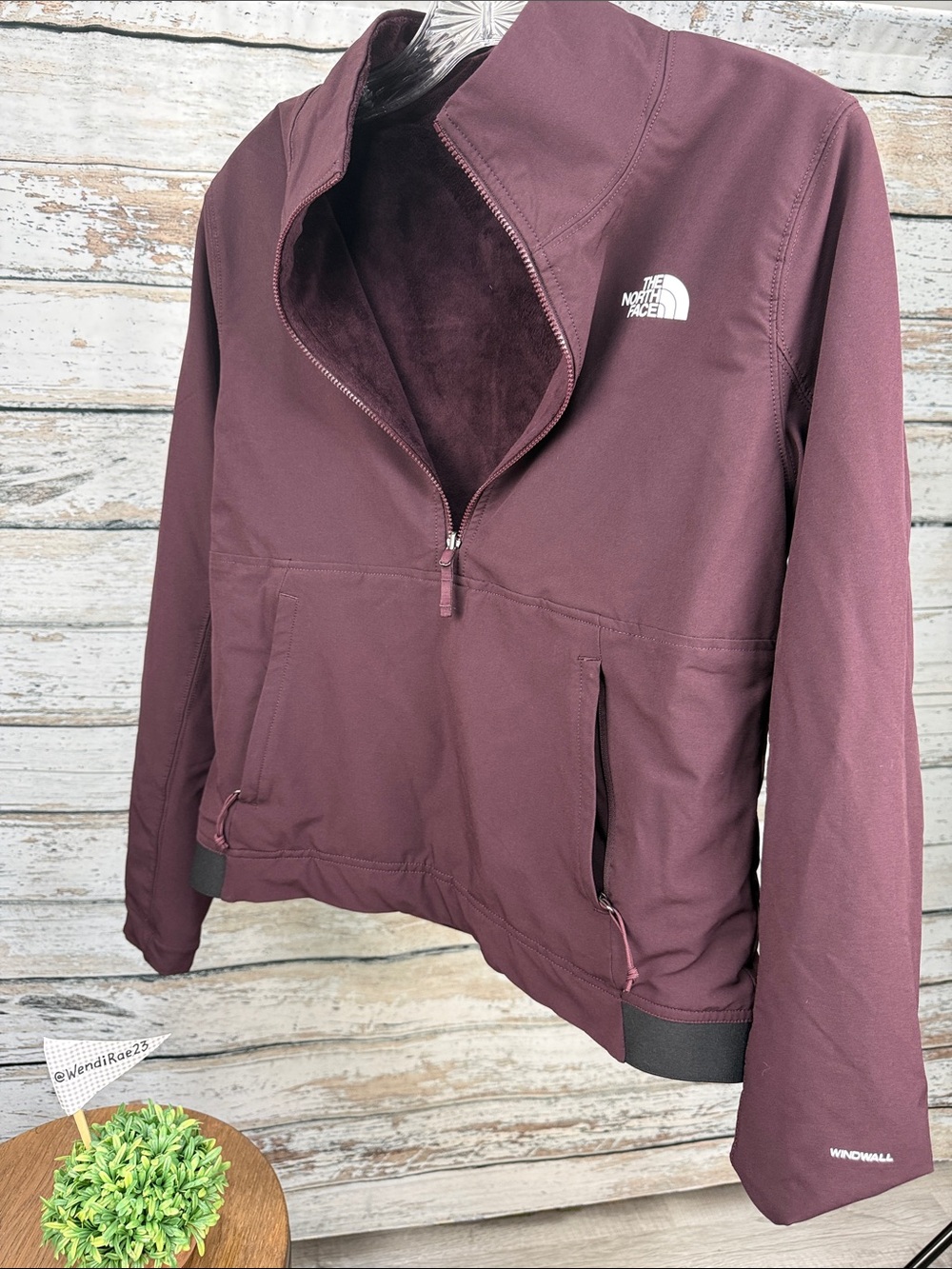 The North Face Women's Plum WindWall Bomber Jacket M
